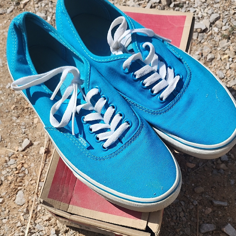 Vans True White Authentic Sneakers